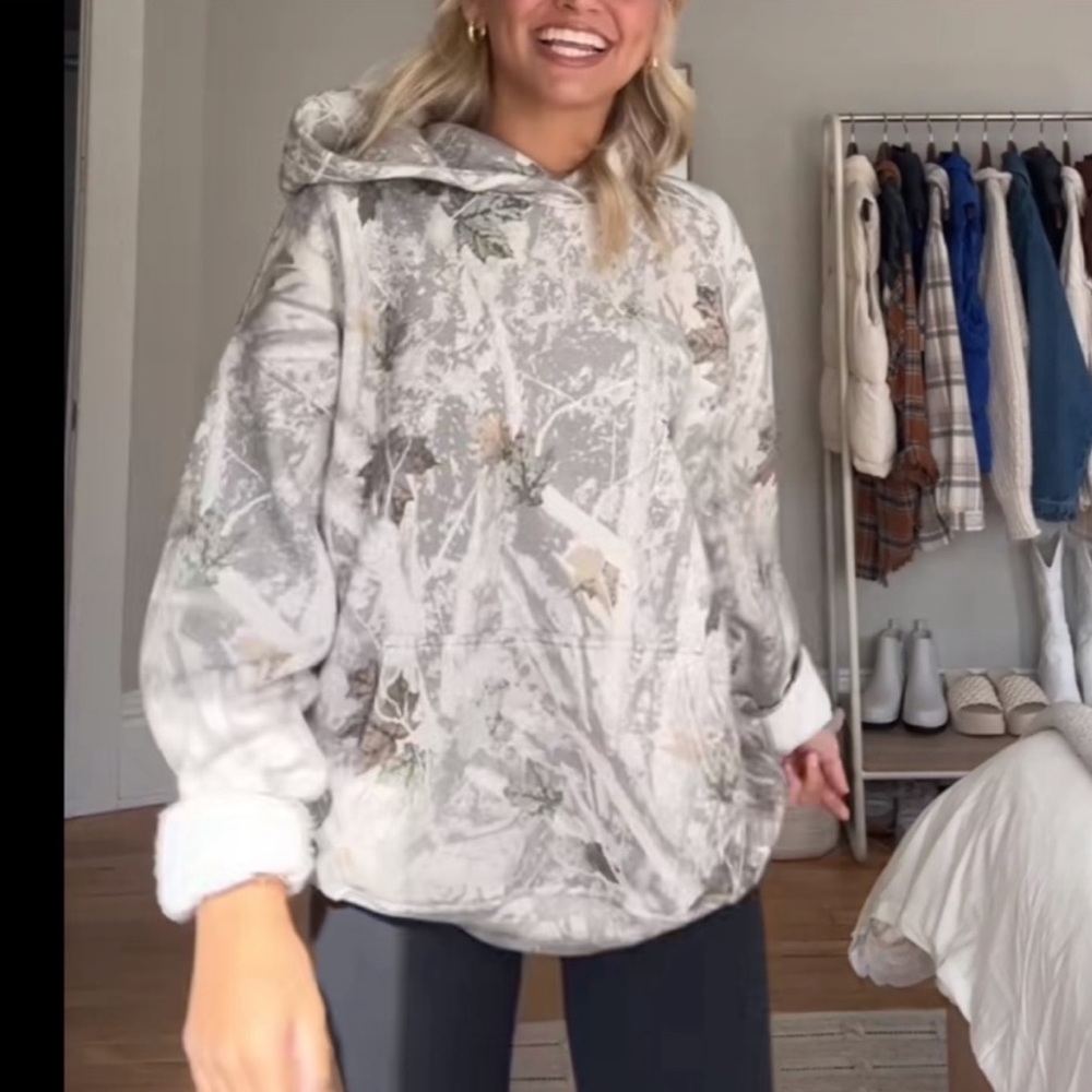 Abercrombie viral camo hoodie L